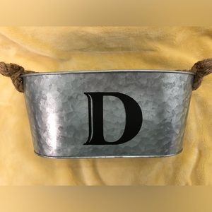 Galvanized Oval Storage Bucket with Rope Handles. “D” Initial